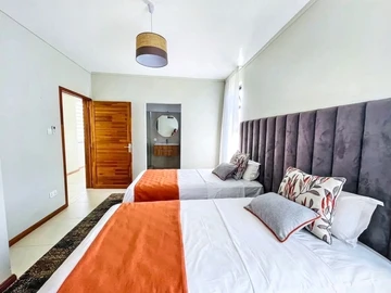4 Bedroom Villa