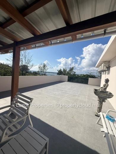 For Rent – Beachfront Penthouse | 3 Bedrooms 