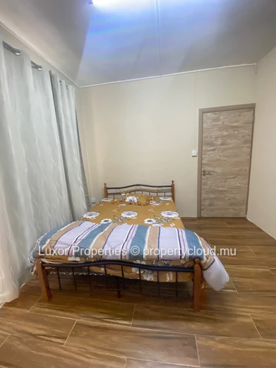 Appartement De 3 Chambres À Ébène 
