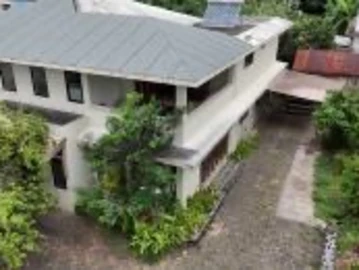 5 Bedroom Villa