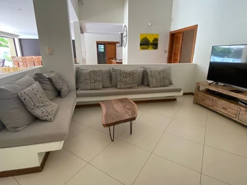 4 Bedroom Villa
