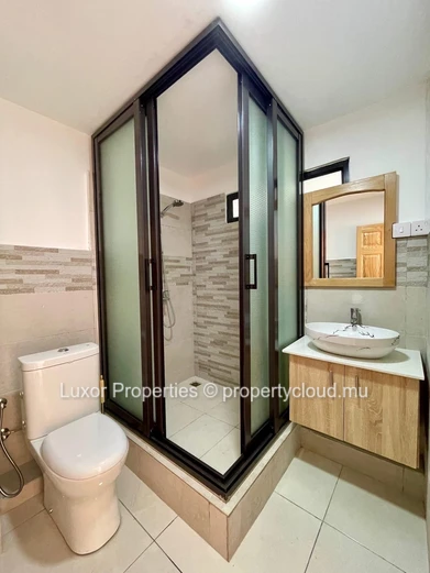 Penthouse – 4 Bedroom Apartment for Rent in Flic en Flac