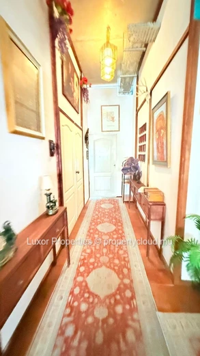 Private Offices (27–48 m²) with Concierge, Meeting Rooms and Parking