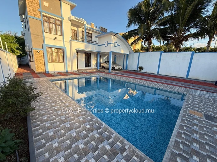 For Rent | Spacious Family Villa In Calodyne