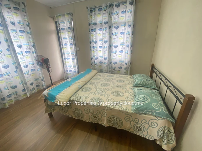 Appartement De 3 Chambres À Ébène 