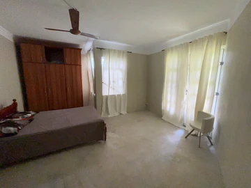 9 Bedroom Villa
