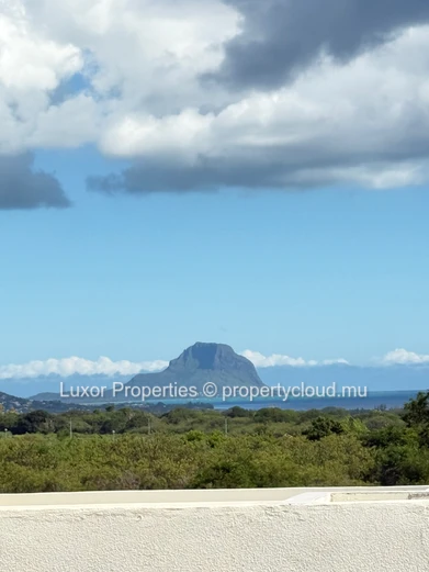 Luxury Duplex Penthouse For Rent – Ruisseau Palmyre