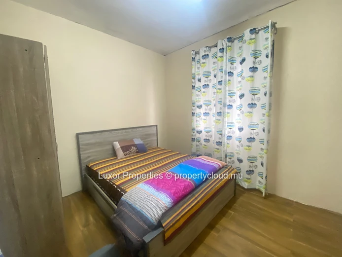 Appartement De 3 Chambres À Ébène 