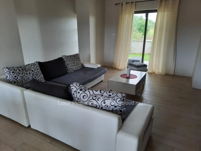 Villa de 3 Chambres à Vendre à Ruisseau Palmyre
