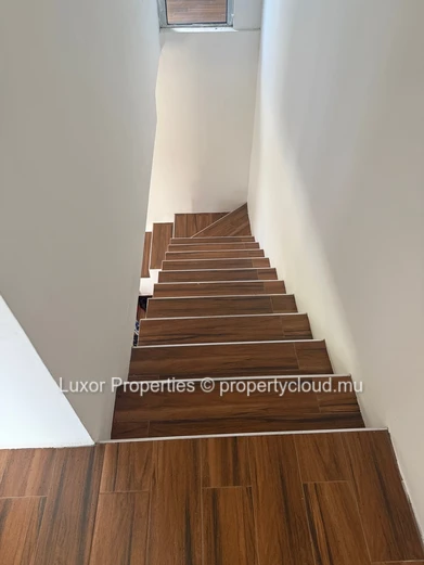  For Rent – Beachfront Duplex | 2 Bedrooms