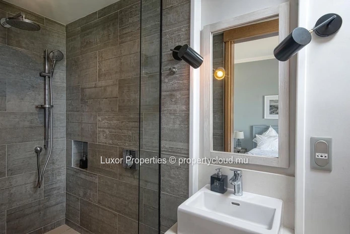 Royal park/Mascarene Penthouse for sale 