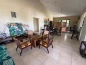 5 Bedroom Villa