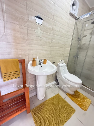 Seaviews Apartment