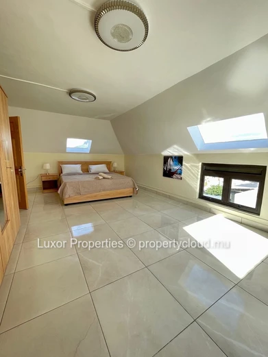 Penthouse – 4 Bedroom Apartment for Rent in Flic en Flac