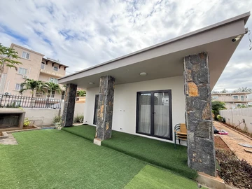 2 Bedroom Townhouse, Duplex