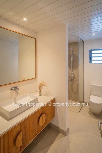 Villa de Luxe 3 Chambres à Vendre | Pointe d’Esny Le Village, Île Maurice