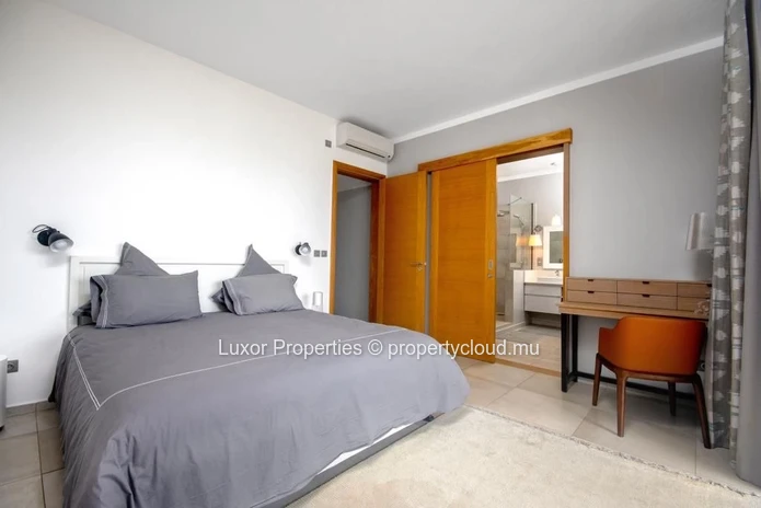 Royal park/Mascarene Penthouse for sale 