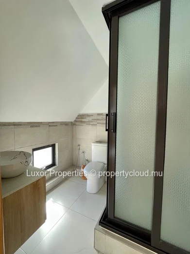 Penthouse – 4 Bedroom Apartment for Rent in Flic en Flac
